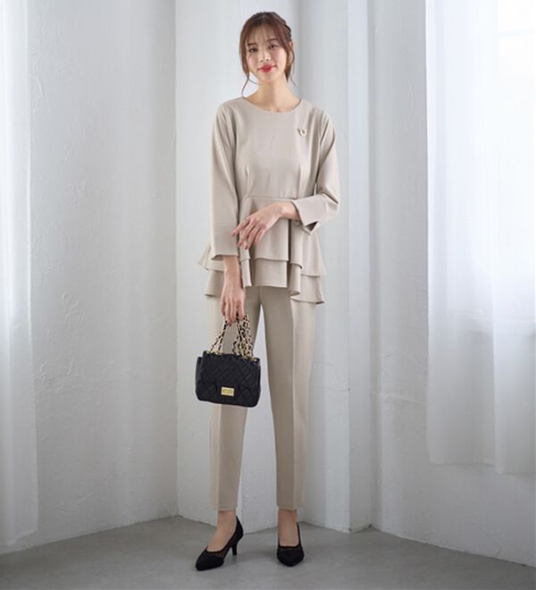 GeeRA（ジーラ）の「【2点セット】ペプラムティアードブラウスセットアップ（その他スーツ）」｜詳細画像