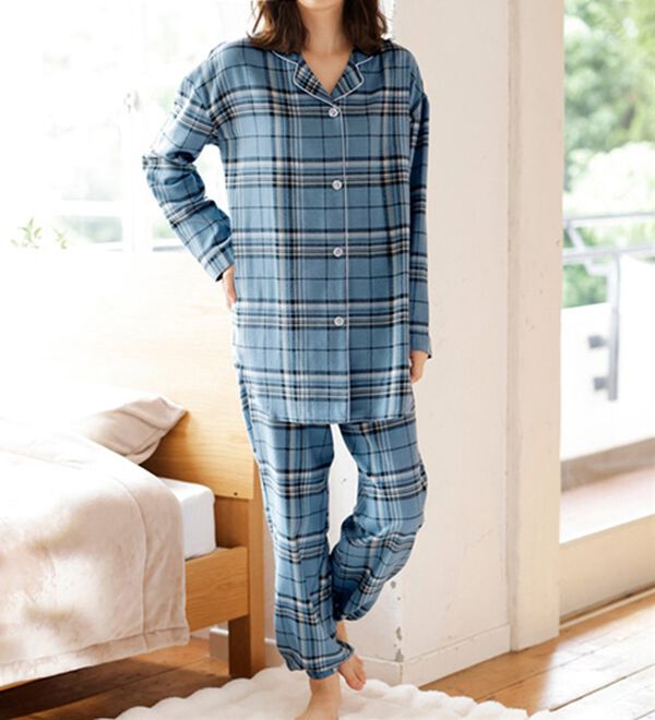 LAVIENNE（ラヴィエンヌ）の「綿１００％ふんわり暖か微起毛パジャマ（パジャマ・ルームウェア）」｜詳細画像