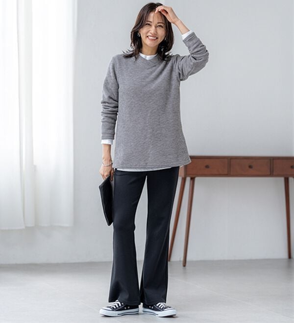 BELLUNA（ベルーナ）の「シュッと体型カバー！ジャストフィットフレアーパンツ（フルレングスパンツ）」｜詳細画像