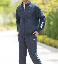 「〈フィラ〉ハイブリッドダウンアクティブスーツ（ビジネススーツ）」