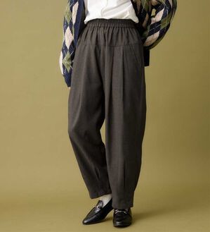 Viola e Viola（ヴィオラ エ ヴィオラ）の「ふんわりやわらか素材のゆるパンツ（フルレングスパンツ）」｜スミ黒