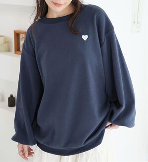 A HAPPY MARILYN（アハッピーマリリン）の「【Ｌ～８Ｌ】【ハピぽか裏起毛】２デザインから選べる刺繍トレーナー 毛玉になりにくい（トレーナー・スウェット）」｜ネイビー