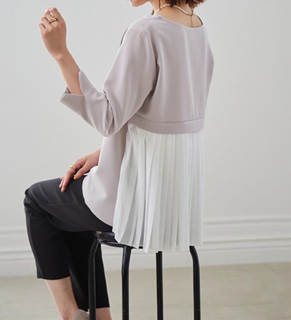 RANAN（ラナン）の「楽ちんキレイ見え！バックプリーツセットアップ（ブラウススーツ）」｜詳細画像