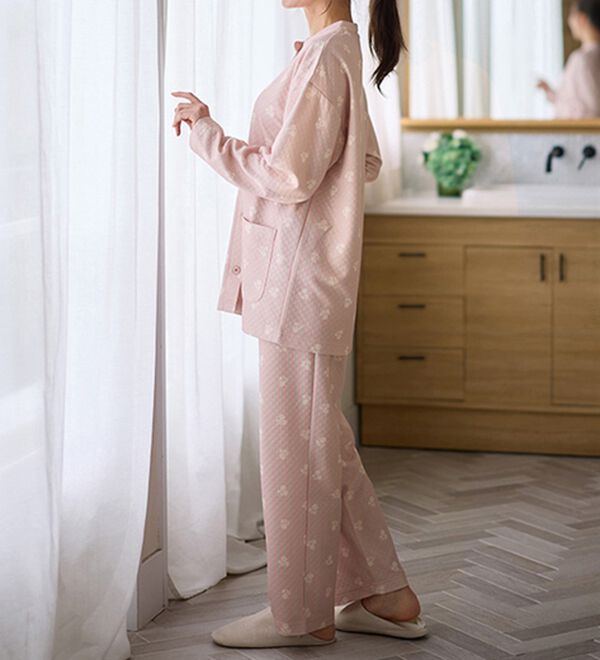 LAVIENNE（ラヴィエンヌ）の「綿入りキルトパジャマ（パジャマ・ルームウェア）」｜詳細画像