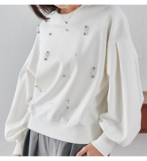 RANAN（ラナン）の「ビジュー使いボリューム袖プルオーバー（カットソー）」｜ホワイト