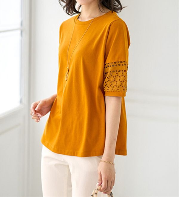 BELLUNA（ベルーナ）の「袖レース切替デザインプルオーバー（カットソー）」｜詳細画像