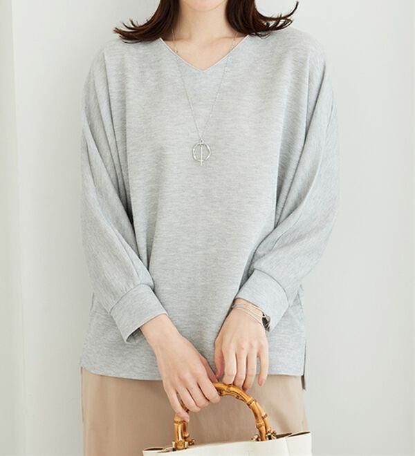 BELLUNA（ベルーナ）の「【2点セット】ネックレス付ラメ調ドルマンプルオーバー（カットソー）」｜詳細画像