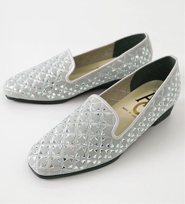 BELLUNA（ベルーナ）の「日本製きらめきビジューパンプス（パンプス）」｜シルバー