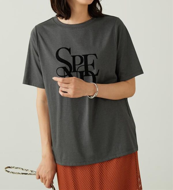 BELLUNA（ベルーナ）の「フロッキープリントロゴプルオーバー（カットソー）」｜詳細画像