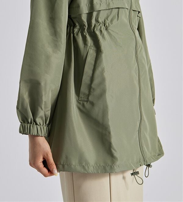 BELLUNA（ベルーナ）の「はっ水加工軽量パーカー（ポーチ付）（パーカー）」｜詳細画像