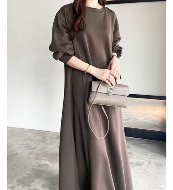 GeeRA（ジーラ）の「【再入荷】1枚で決まる！ハーフジップフレアワンピース（カットソーワンピース）」｜詳細画像