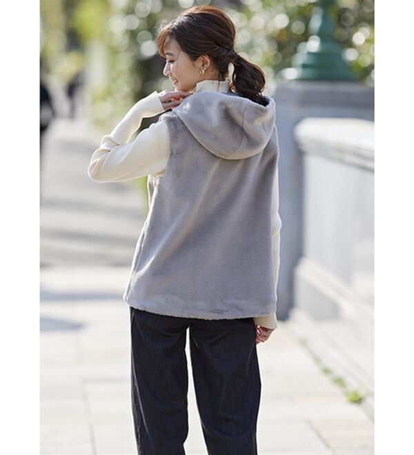 BELLUNA（ベルーナ）の「２枚組！秋冬に使える万能アウター（ハーフコート）」｜詳細画像