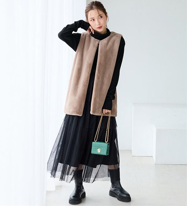 BELLUNA（ベルーナ）の「まるでニット！サラッと軽いリブハイネックプルオーバー（カットソー）」｜詳細画像