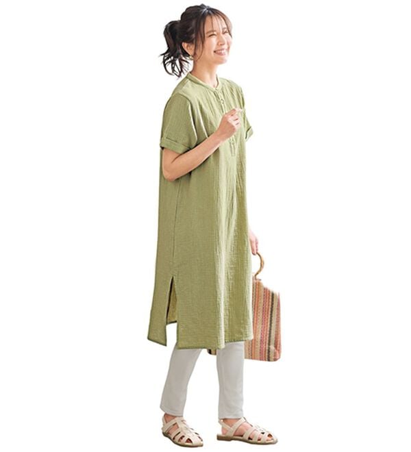 BELLUNA（ベルーナ）の「綿１００％ダブルガーゼワンピース（その他ワンピース）」｜ライトカーキ