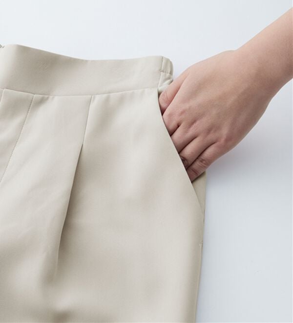 RANAN（ラナン）の「ペプラムギャザーベストセットアップ（パンツスーツ）」｜詳細画像