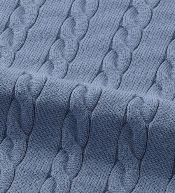 Viola e Viola（ヴィオラ エ ヴィオラ）の「洗えるもちもちロゴ刺しゅうケーブルニット（ニット・セーター）」｜詳細画像