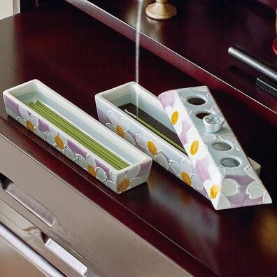 「有田焼　寝かせて使う２段式線香皿（仏壇・仏具）」