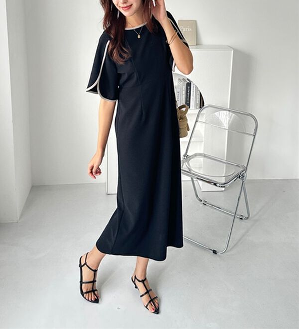 GeeRA（ジーラ）の「スリット入りフレアースリーブワンピース（その他ワンピース）」｜詳細画像