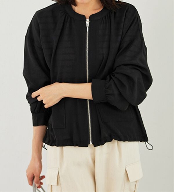 BELLUNA（ベルーナ）の「とろみ素材ポケットデザインブルゾン（ブルゾン）」｜詳細画像