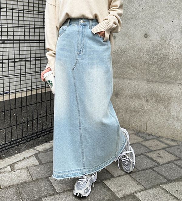 GeeRA（ジーラ）の「バックスリットデニムロングスカート（ロングスカート）」｜詳細画像