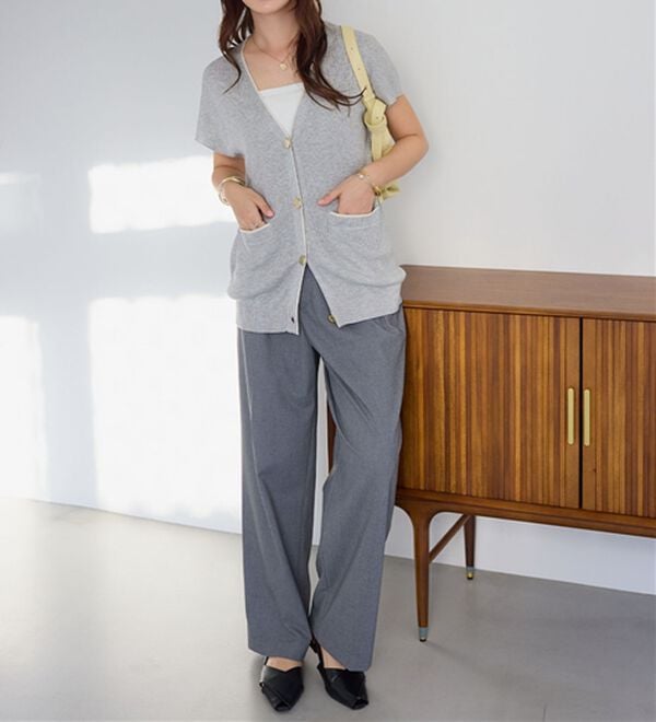 alotta（アロッタ）の「ライン使いゴールドボタン半袖カーデ（その他カーディガン）」｜詳細画像