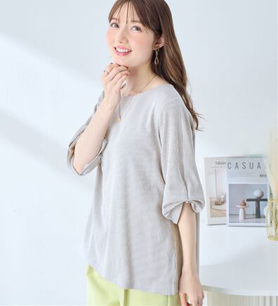 alotta（アロッタ）の「さらっと軽い綿混ストライプ袖タックプルオーバー（ブラウス）」