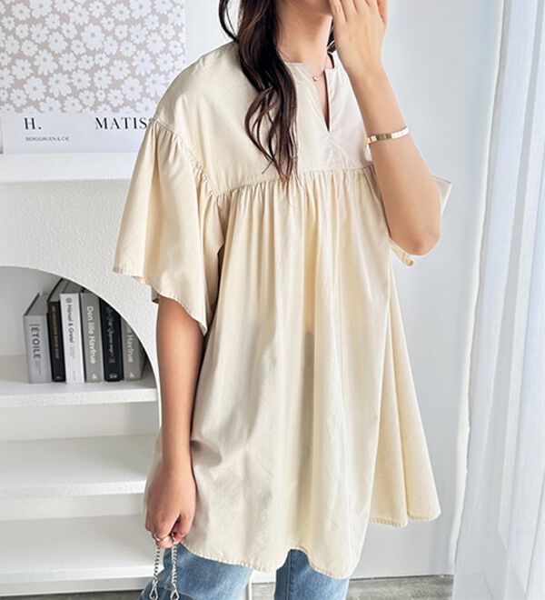 GeeRA（ジーラ）の「フレアー袖キーネックブラウス（ブラウス）」｜詳細画像