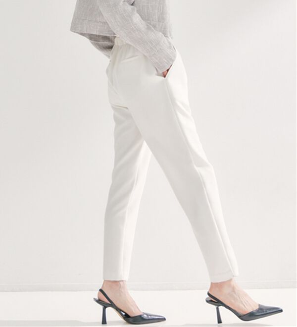 RANAN（ラナン）の「【選べる股下】美脚シルエットタックパンツ（股下６１・６５ｃｍ）（フルレングスパンツ）」｜詳細画像