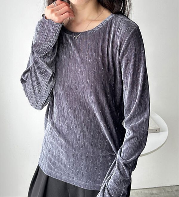 GeeRA（ジーラ）の「ベロアプリーツカットソー（カットソー）」｜詳細画像