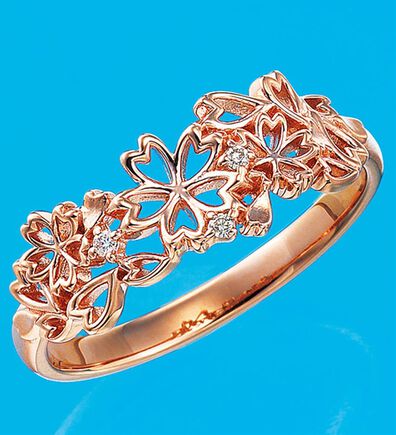 BELLUNA（ベルーナ）の「桜透かしデザインダイヤリング（リング）」