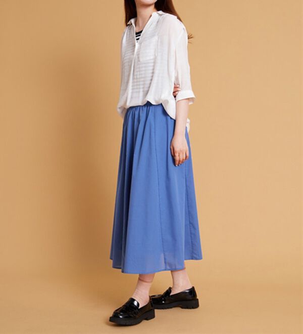 BELLUNA（ベルーナ）の「スラブ素材裾ボタン使いシャツアンサンブル（アンサンブル）」｜詳細画像