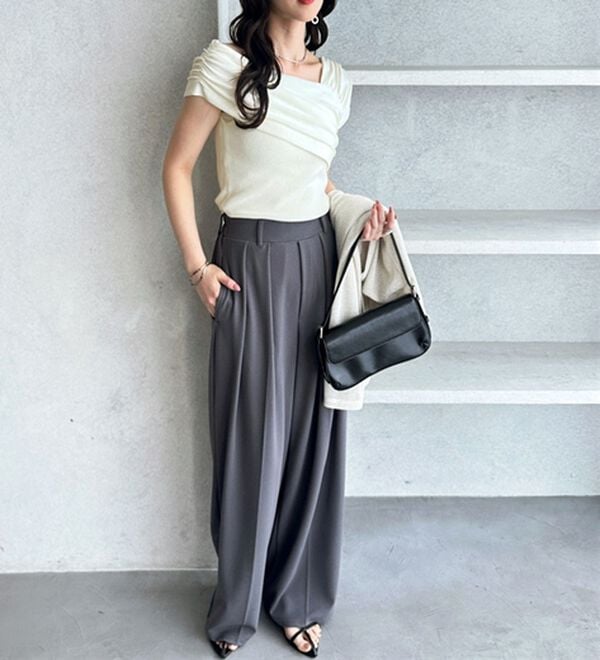 GeeRA（ジーラ）の「ドレープデザイン２ＷＡＹネックニット（ニット・セーター）」｜詳細画像