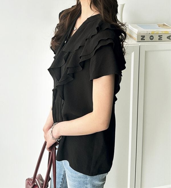 GeeRA（ジーラ）の「ラッフルフリルハーフスリーブブラウス（ブラウス）」｜詳細画像