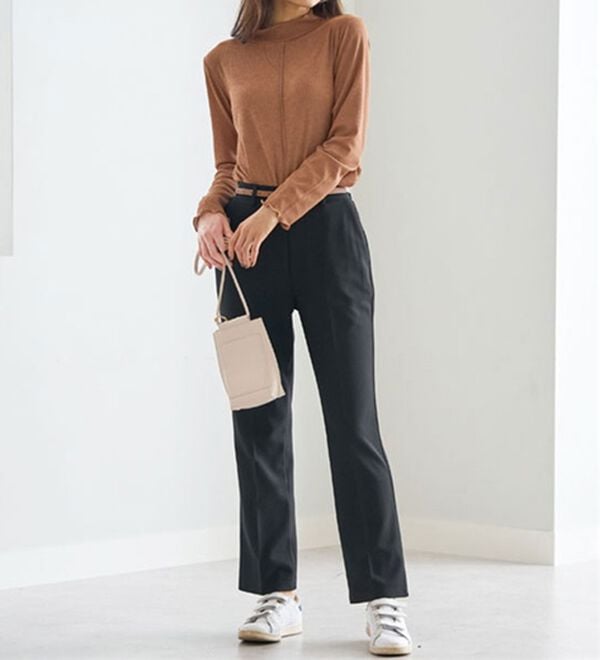 BELLUNA（ベルーナ）の「ジョーゼット素材フレアーパンツ（フルレングスパンツ）」｜詳細画像