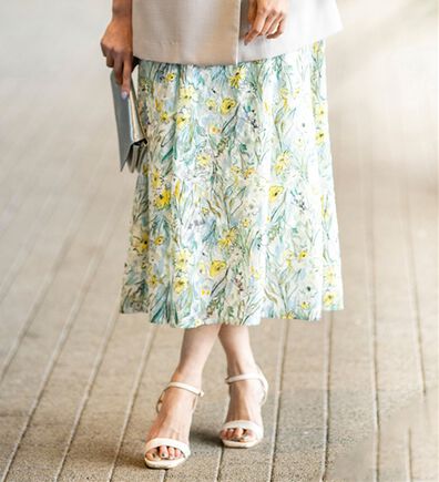 BELLUNA（ベルーナ）の「カットジャカード素材花柄プリントスカート（ロングスカート）」