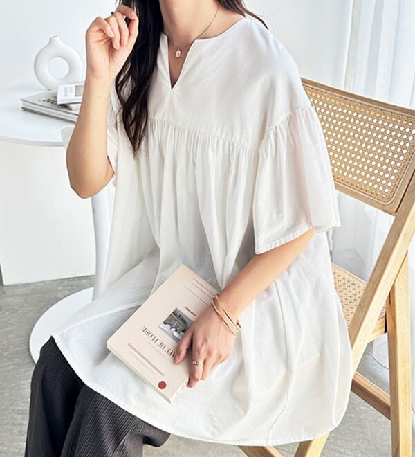 GeeRA（ジーラ）の「フレアー袖キーネックブラウス（ブラウス）」｜詳細画像