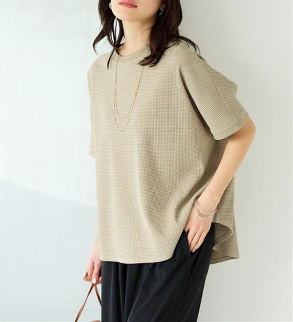 BELLUNA（ベルーナ）の「【快適Ｌａｂ．】ドライワッフル素材ドルマンプルオーバー（カットソー）」｜詳細画像