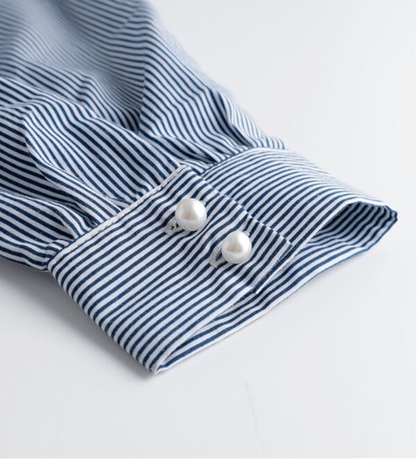 BELLUNA（ベルーナ）の「フリル衿パールボタン使いブラウス（ブラウス）」｜詳細画像