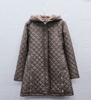 BELLUNA（ベルーナ）の「パイピング使いキルトデザインロングコート（その他ジャケット）」｜チャコール