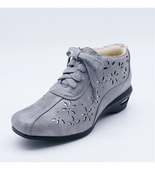 BELLUNA（ベルーナ）の「４Ｅカットワークハイカットシューズ（ブーツ）」｜詳細画像