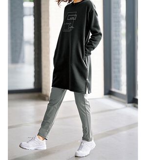 BELLUNA（ベルーナ）の「＜ＥＬＬＥ　Ａｃｔｉｖｅ＞あったかチュニックワンピセットアップ（セットアップ）」｜チャコール系