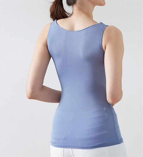 LAVIENNE（ラヴィエンヌ）の「接触冷感　なめらか素材背中フリーカップ付きインナー＜さらりラボ＞タンクトップ（ブラトップ・カップ付きインナー）」｜詳細画像