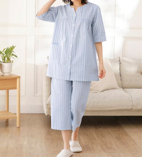 LAVIENNE（ラヴィエンヌ）の「【蒸し暑い夜も快適】綿１００％サッカーパジャマ（パジャマ・ルームウェア）」｜詳細画像