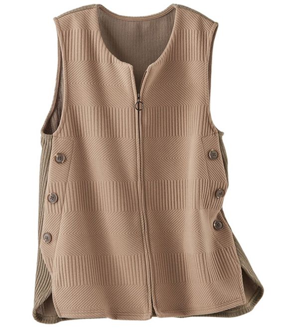 BELLUNA（ベルーナ）の「ジャカードカットソー素材サイドボタンベスト（ベスト）」｜詳細画像