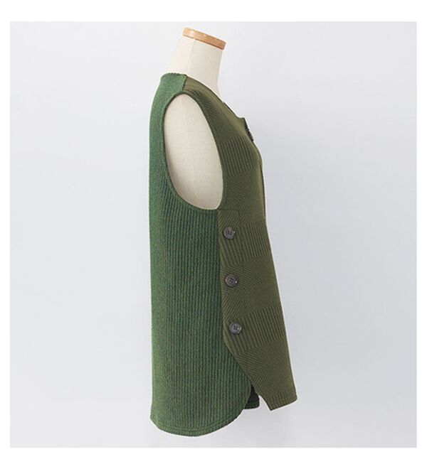 BELLUNA（ベルーナ）の「ジャカードカットソー素材サイドボタンベスト（ベスト）」｜詳細画像