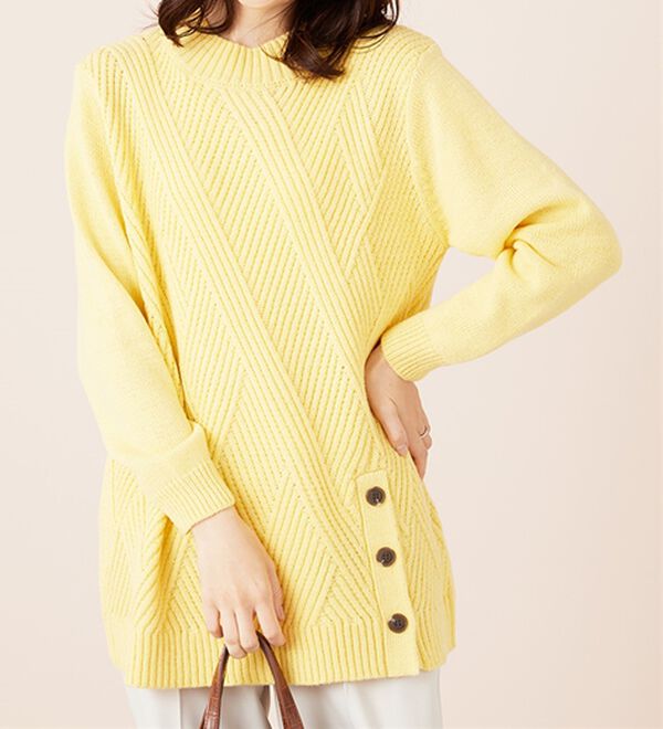 BELLUNA（ベルーナ）の「編地切替サイドボタンチュニック（チュニック）」｜レモンイエロー