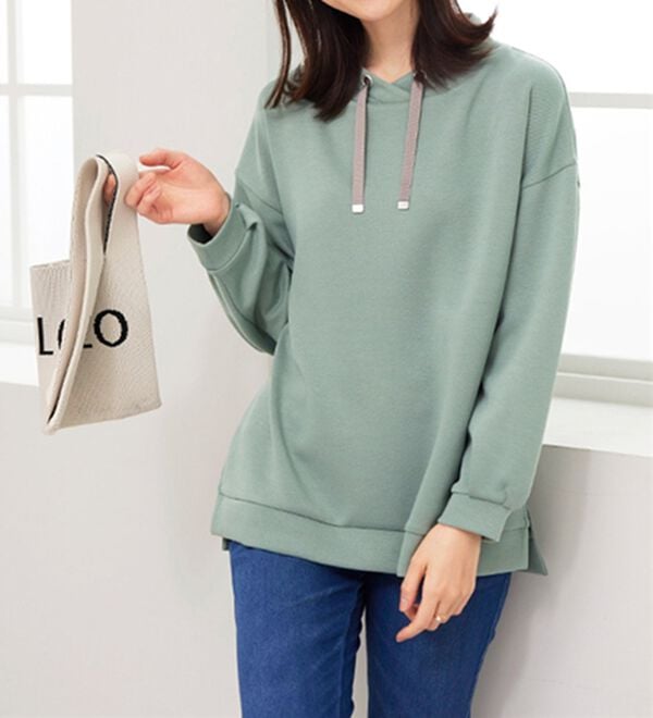 BELLUNA（ベルーナ）の「上品見えとろみワイドネックプルオーバー（カットソー）」｜詳細画像