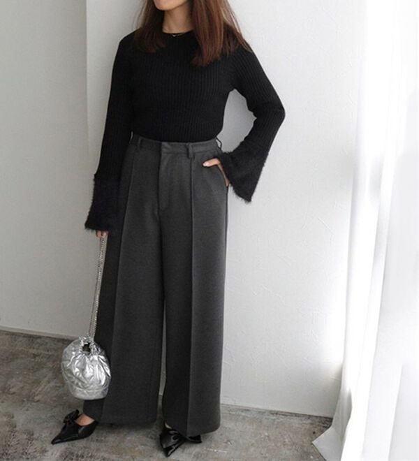 Pierrot（ピエロ）の「カット起毛ピンタックワイドパンツ（ワイドパンツ・ガウチョ）」｜詳細画像