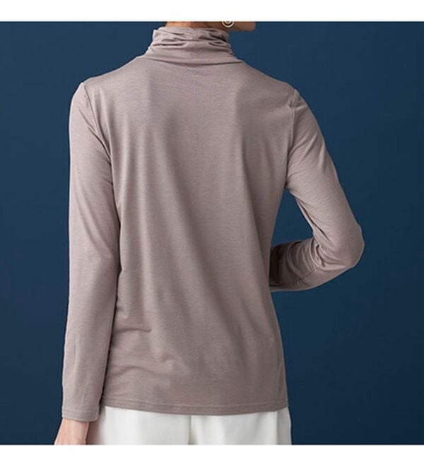 BELLUNA（ベルーナ）の「なめらかテンセル（ＴＭ）繊維ストレッチプルオーバー（カットソー）」｜詳細画像