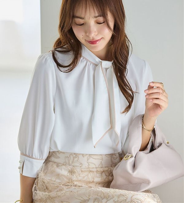 alotta（アロッタ）の「袖口パール6分袖ブラウス（ブラウス）」｜詳細画像